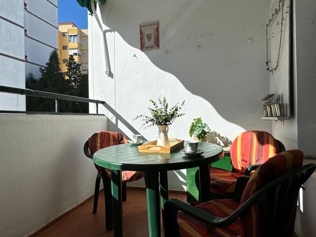 ESTUPENDO Y AMPLIO PISO CON GARAJE Y TERRAZA  ENTRE EL CENTRO Y LA PLAYA photo 0