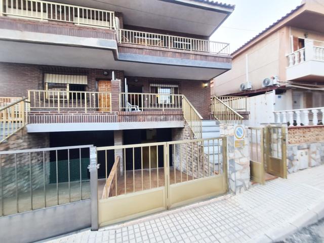 Adosado de 5 dorm con sótano y solarium cerca de la playa photo 0