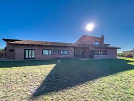 Casa En venta en Sant Julià De Ramis photo 0