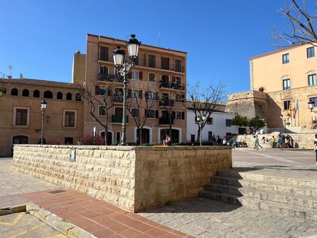 BONITA VIVIENDA CON 3 HAB DOBLES, EN EL CENTRO DE TORREDEMBARRA photo 0