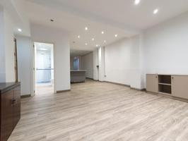 Oficina En venta en El Carmel, Barcelona photo 0