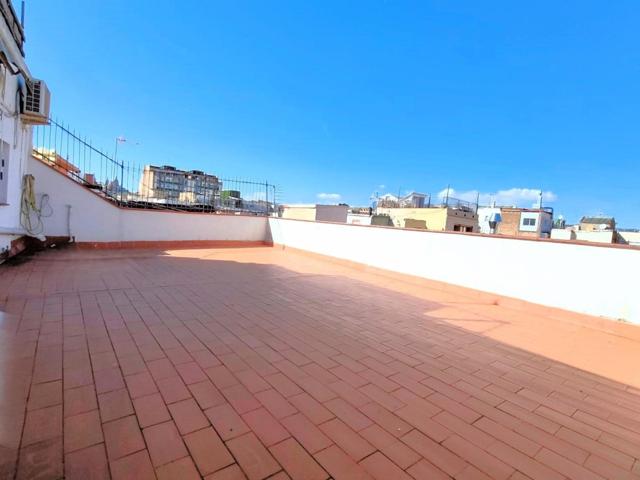 ATICO CON TERRAZA DE 60m2 EN EL RAVAL photo 0