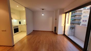 PISO EN FINCA JOVEN, A POCOS PASOS DE SAGRADA FAMILIA Y PLAÇA JOANIC photo 0