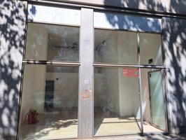 LOCAL A PIE DE CALLE, EN ROGER DE FLOR, JUNTO ARC DEL TRIOMF photo 0