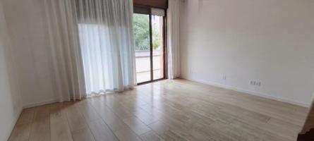 PISO EN CLOT-CAMP DE L'ARPA photo 0