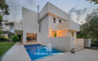 Gran y Moderna Casa en naturaleza photo 0