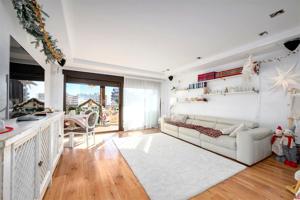Chalet con piscina privada en Arenales del Sol (Costa Blanca). photo 0