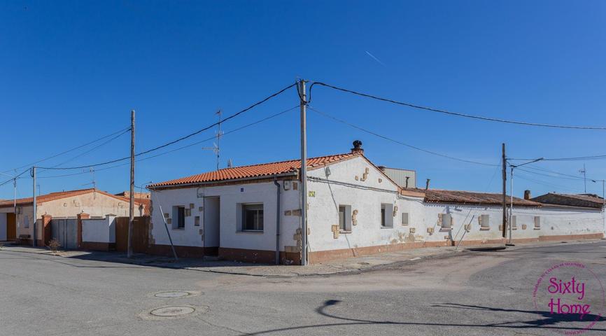 Casa de tres dormitorios en Orillena photo 0
