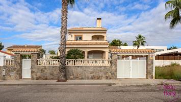Encantador Chalet con vistas al mar en Creixells photo 0