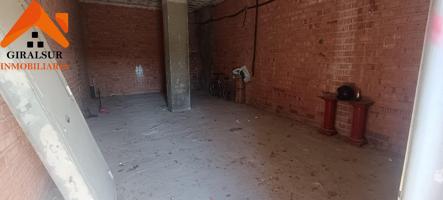 Local comercial en alquiler en Sevilla Este photo 0