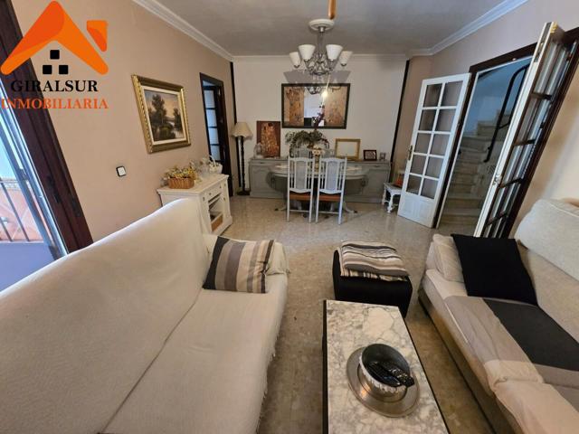 Casa adosada en venta en Sevilla en Santa Clara photo 0