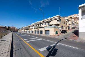 ¡¡¡PRECIOSO CASA CON TODO EL CONFORT Y LUJO QUE MERECES EN GRANADA!!! VEN A VISITARLO photo 0
