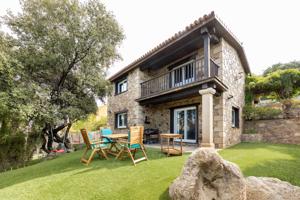 UNA CASA UNICA CON ENCANTO, ESPACIO Y VISTAS EN EL CORAZON DE SIERRA NEVADA photo 0