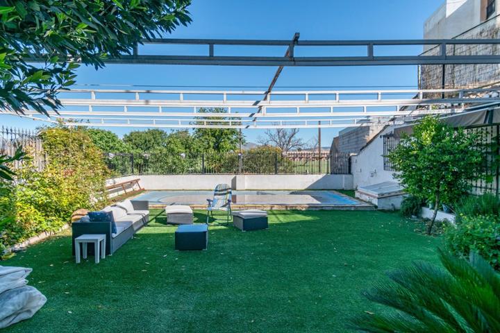 Amplia Casa en Purchil con Piscina y Jardín photo 0