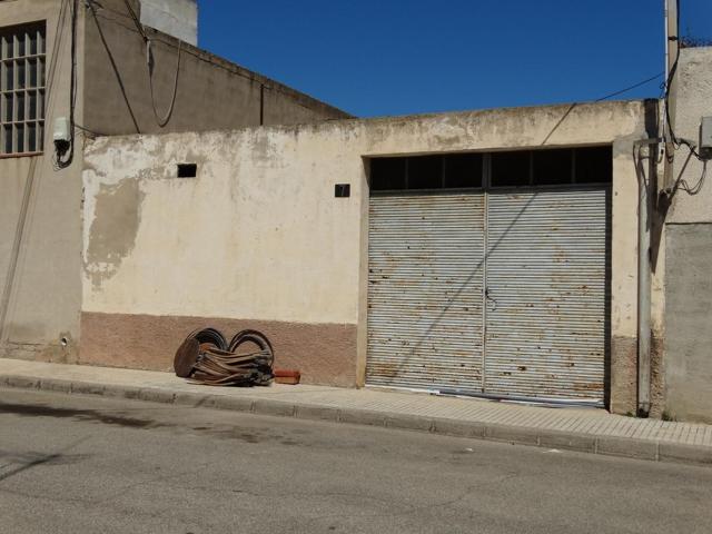 ALMACEN CON ACESOS A DOS CALLES photo 0