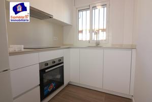 APARTAMENTO COMPLETAMENTE REFORMADO CON PARKING EN  2º LINEA DE PLAYA photo 0