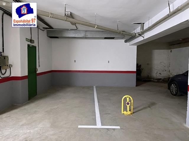 Parking en venta Calle Berenguer de Palou cerca Mercado Municipal photo 0