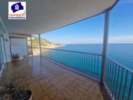 Apartamento con espectaculares vistas al mar y parking inlcuido photo 0