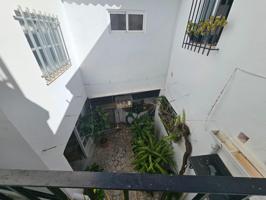 BARRIO ALTO CASCO ANTIGUO photo 0