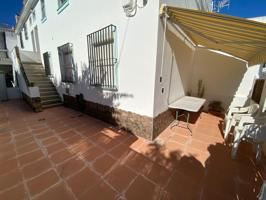 AMPLIA VIVIENDA EN CENTRO - PLAYA photo 0