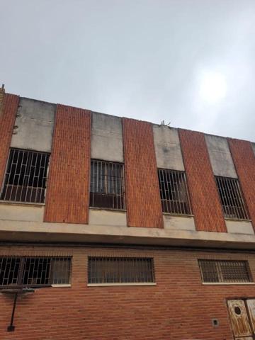 Nave Industrial en venta en Quart de Poblet de 1805 m2 photo 0