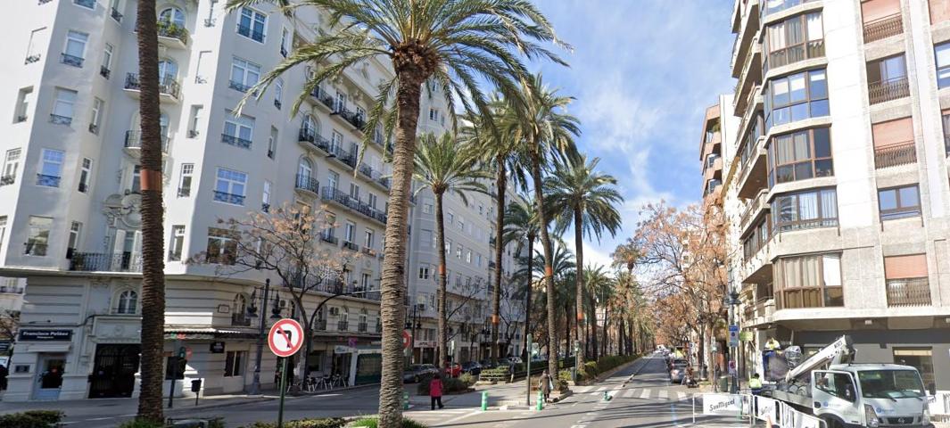 Local en alquiler en València de 330 m2 photo 0