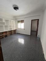 Piso en venta en València de 71 m2 photo 0