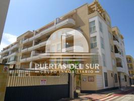 Piso en venta en Rota de 92 m2 photo 0