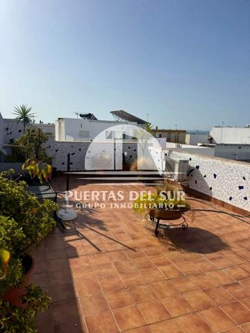 Piso en venta en Rota de 49 m2 photo 0