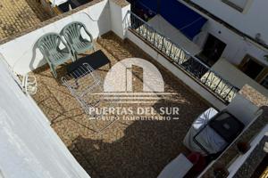 Piso en venta en Rota de 39 m2 photo 0