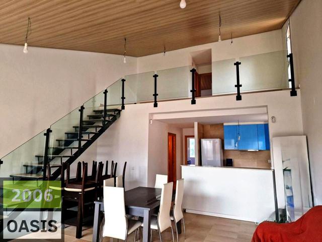 Moderno chalet adosado esquinero photo 0