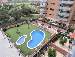 PRECIOSO BAJO CÉNTRICO CON GRAN TERRAZA Y PISCINA photo 0