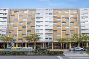 Piso en venta en Avenida Catalunya, Eixample, Tarragona photo 0