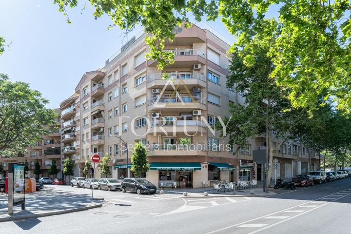 Piso en venta en Avenida de Castellvell 8, Mestral, Reus photo 0