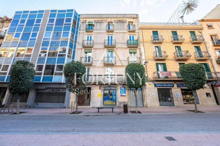 Local en venta Raval Santa Anna, Reus. photo 0