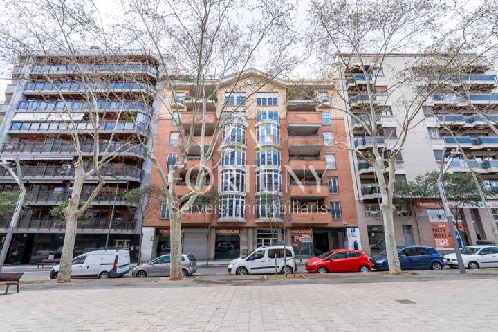 Piso en venta en Passeig Sunyer 38 en Reus. photo 0
