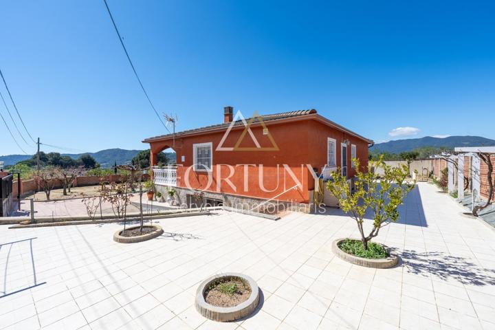 Casa en venta en Alforja photo 0