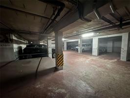 Parking en venta en Calle Castellvell, Reus photo 0
