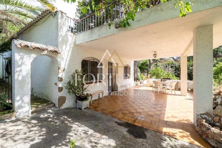 Casa en venta Calle Llevant, Castellvell del Camp. photo 0