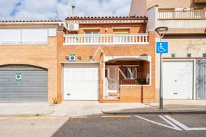 Casa en venta en Mas Borfarull, Reus. photo 0