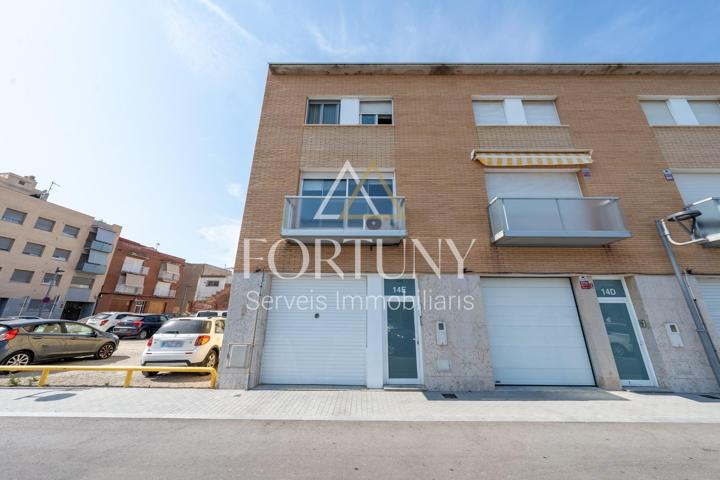 Casa en venta en calle Sant Isidre, La Canonja photo 0