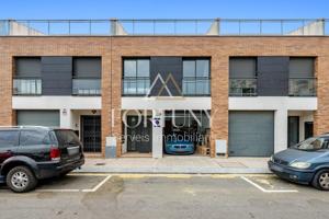 Casa en venta en calle Eduard Toldra Soler, Reus photo 0