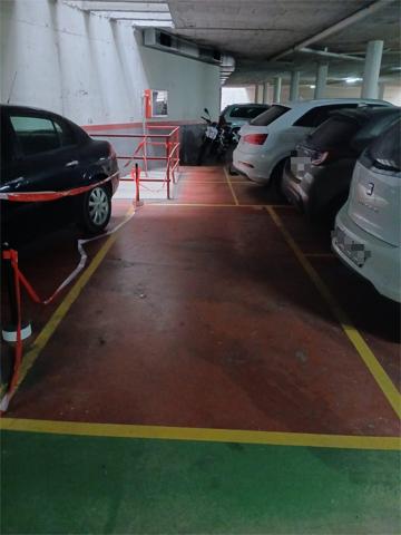 Parking en venta Calle Rourell, Reus. photo 0