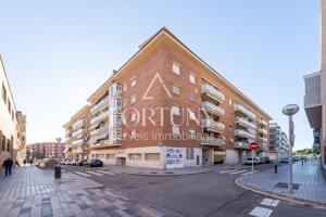 Piso en venta Calle Monterols, Vila-Seca. photo 0