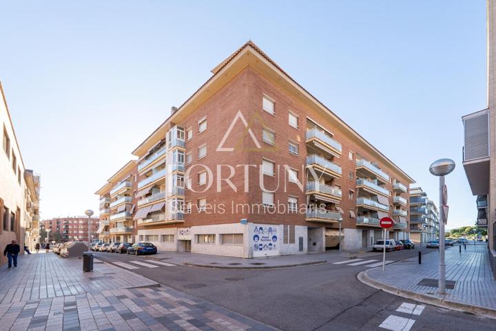 Piso en venta Calle Monterols, Vila-Seca. photo 0