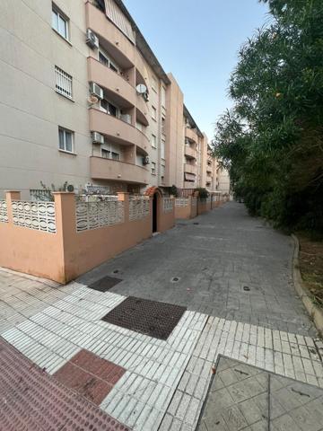 Bonito apartamento de tres dormitorios y dos baños photo 0