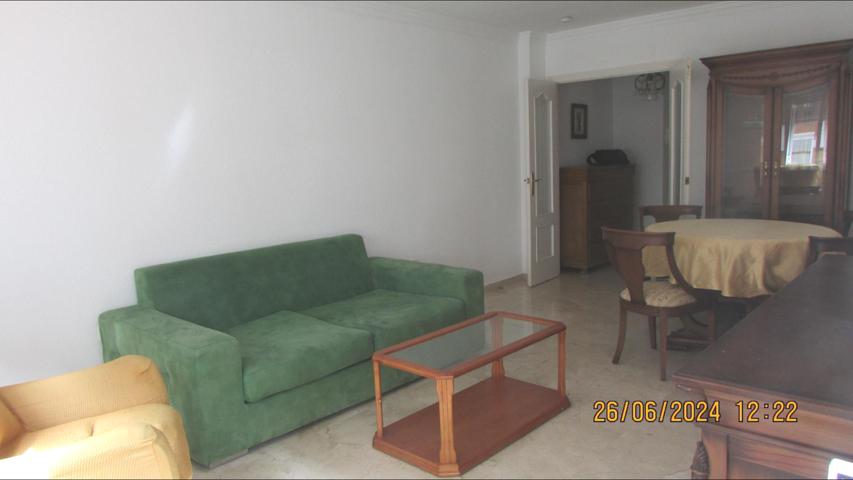 Apartamento en Segunda Línea de Playa con 2 Dormitorios a Solo 50 Metros del Mar. photo 0