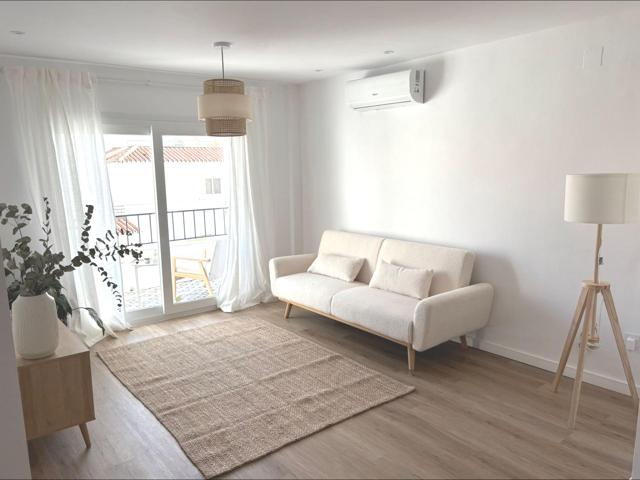 Apartamento Reformado a Estrenar en el Centro de Estepona. photo 0