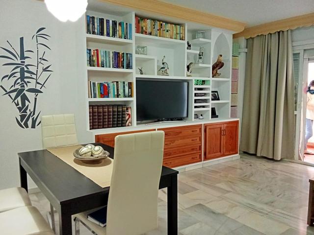 Piso de 3 Dormitorios en el Centro de Estepona, Cerca de Colegios y Centro de Salud photo 0