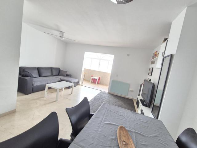 Piso de 4 Dormitorios con Terraza Acristalada en el Centro de Estepona photo 0